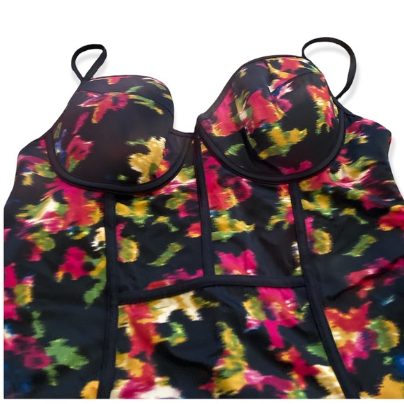 Shape FX one piece corset style top bathing suit size 18 - Picture 2 of 5